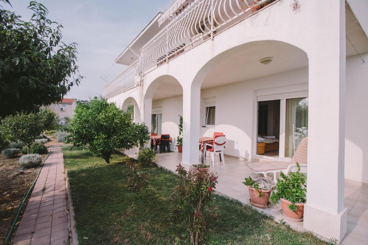 Apartments Jasna Podstrana Exterior photo